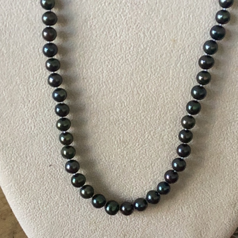 🦪 Vantel Pearls Peacock Black Pearl Strand